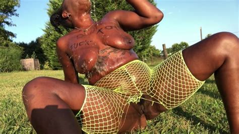 Ebony Slut Omgiana Gargles Daddy S Piss While Big Ass Gets Deep Anal