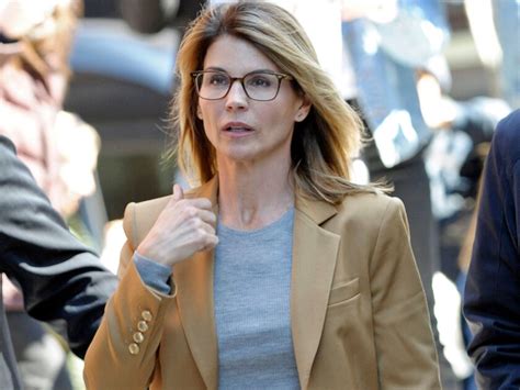 Lori Loughlin Pleads Not Guilty To New Charges In College Admissions