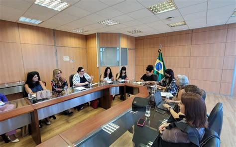 Associada Participa De Reuni O No Minist Rio Das Mulheres Not Cias