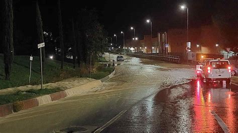 Meteo Nubifragio Colpisce Siena 100 Mm Di Pioggia