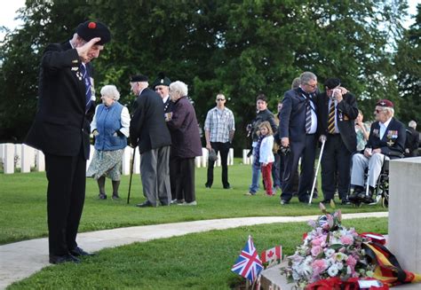 D Day Veterans Take Centre Stage Rnz News