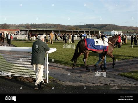 Ludlow racecourse general hi-res stock photography and images - Alamy