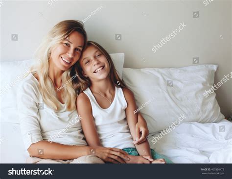 Mom Her Tween Daughter Relaxing Bed Stock Photo 407850472 Shutterstock