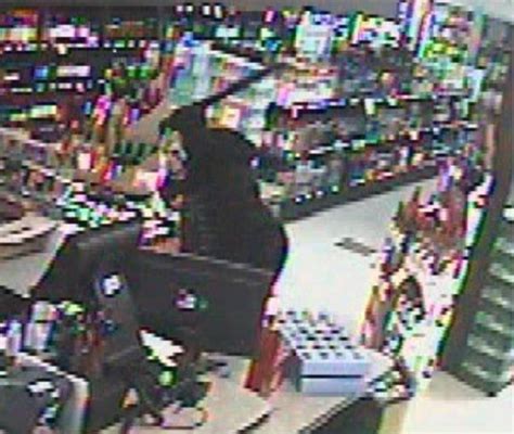 Machete Wielding Masked Suspect Robs Nanaimo Liquor Store Greater