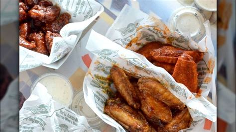 The 12 Best Wingstop Sauces Ranked