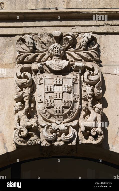 Castile coat of arms hi-res stock photography and images - Alamy