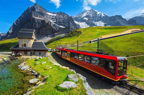 Glacier Express Van Zermatt Naar St Moritz