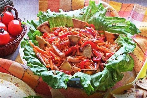 Салаты с колбасой - 20 простых и вкусных рецептов