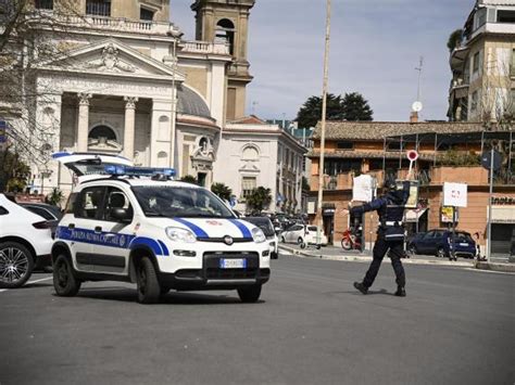 Blocco Del Traffico A Roma Oggi Marzo L Ultima Domenica Ecologica