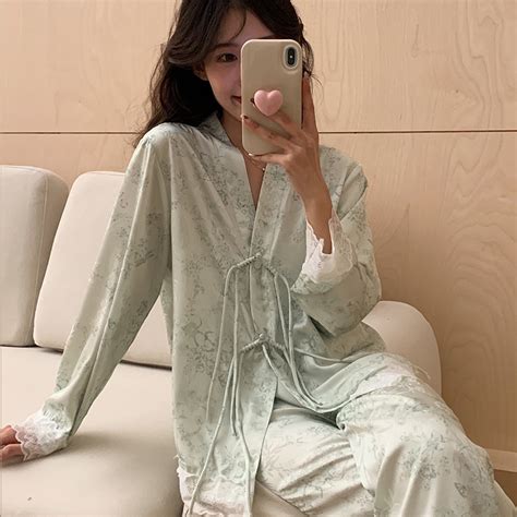 National Style Pajamas Women S Ice Silk Elegant Long Sleeved Pajama Set