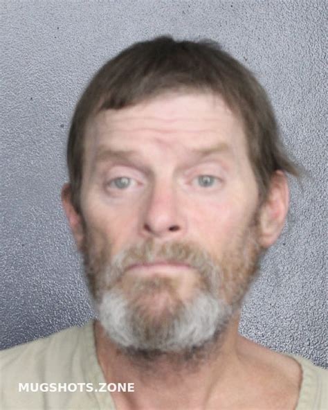 JONES ROBERT 08 25 2022 Broward County Mugshots Zone