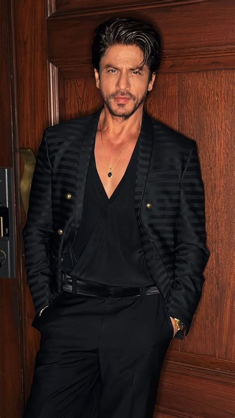 Shah Rukh Khan S Inspiring Acts Of Generosity That Prove He S A True