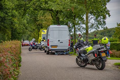 Fietsster In Botsing Met Bestelbus W Ldnet