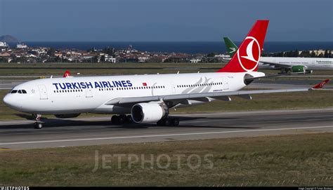 TC LOI Airbus A330 223 Turkish Airlines Furkan Borakazi JetPhotos