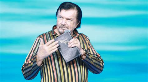 Is Mike Murdock Married His Bio Age Wife Net Worth And Height