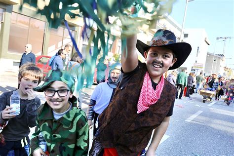 Jardins de infância escolas e IPSS voltaram a celebrar o Carnaval em