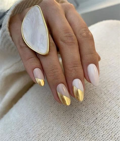 Pin By Gianna Charitou On Nails Nail Designs Nude Nails Minimalist