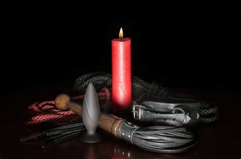 Im Genes Fotos De Stock Objetos En D Y Vectores Sobre Bdsm Hot Isolated Shutterstock