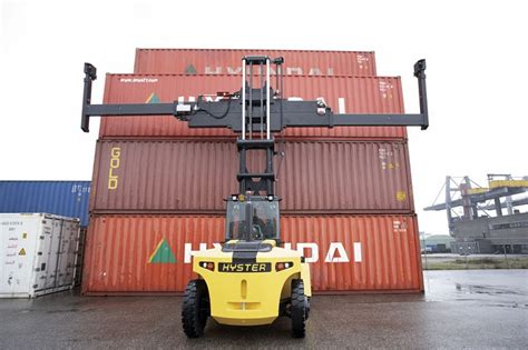 Hyster Forklifts: Conquer the toughest working conditions and heaviest ...