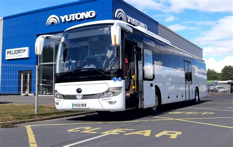 Yutong Gte Electric Tri Axle Coach For Uk In Q Routeone