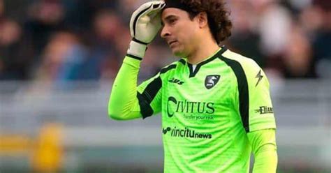 Error De Ochoa En La Goleada A Salernitana