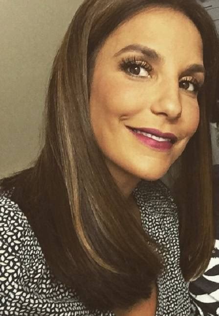 Ivete Sangalo Encurta O Cabelo E Exibe Novo Visual