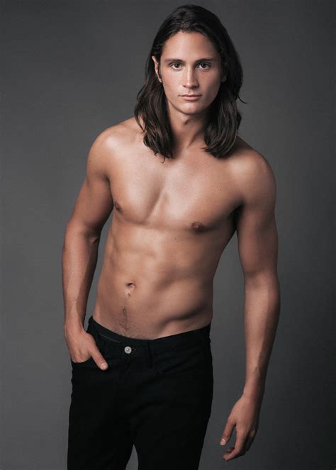 Advanced classes for modeling pose for men will begin next month 22