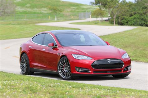 Tesla Model S P D Ludicrous With Light Weight Pulse Wheels Dragtimes