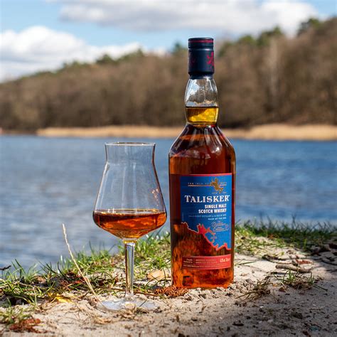 Talisker Distillers Edition 2024 Review Petra Marrissa