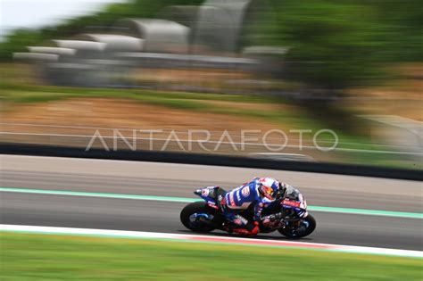 Aksi Pembalap Wsbk Saat Latihan Bebas Di Mandalika Antara Foto