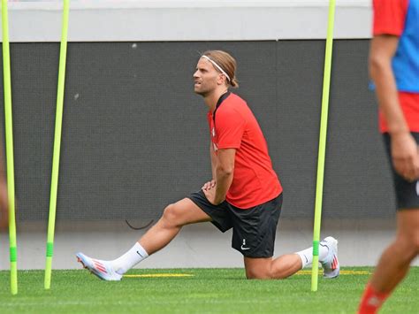 Fotos Neuzugänge Rückkehrer Schuster so lief der Trainingsauftakt