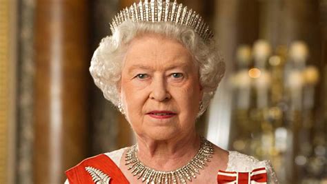 Official Diamond Jubilee Portrait Of Queen Elizabeth Ii Queen