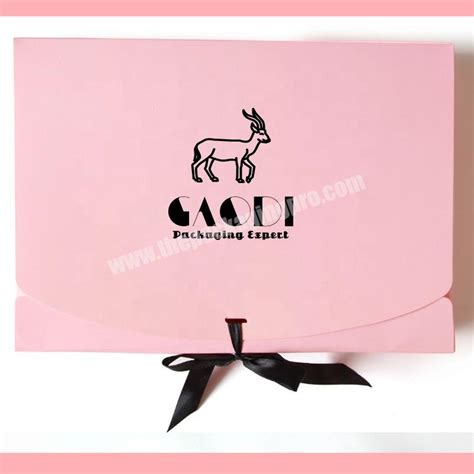 Custom Luxury Rigid Cardboard Magnet Box For Lady Gift Packaging