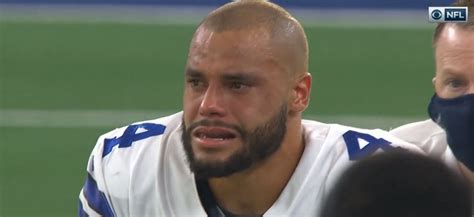 Video Of An Extremely Emotional Dak Prescott Getting A Standing Ovation