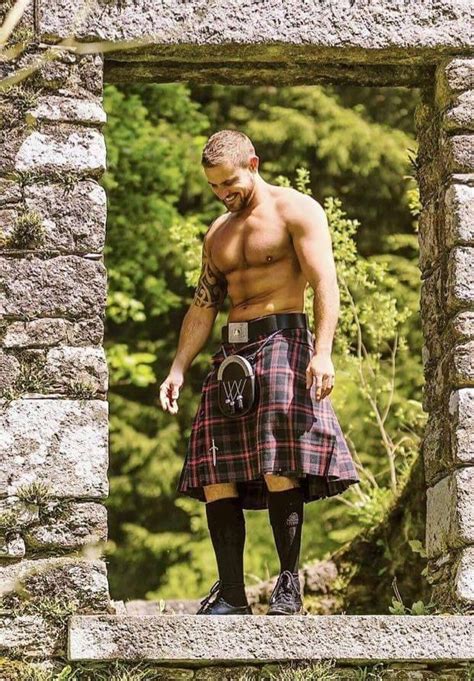 Hot Scottish Men In Kilts