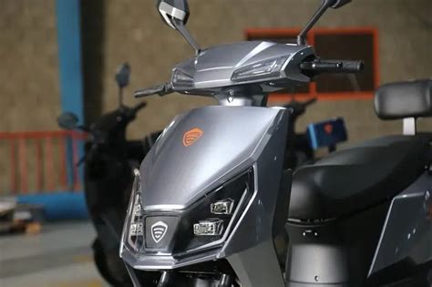 Benling Electric Scooty Electric Bike Roshni 120 KM Range One Charge In