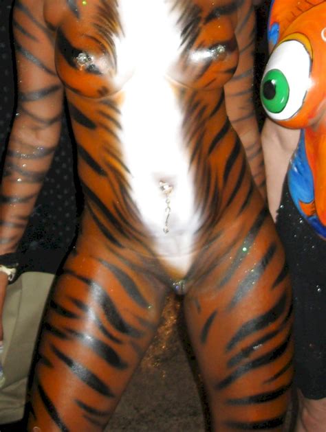 Body Paint In Public Naked ShesFreaky