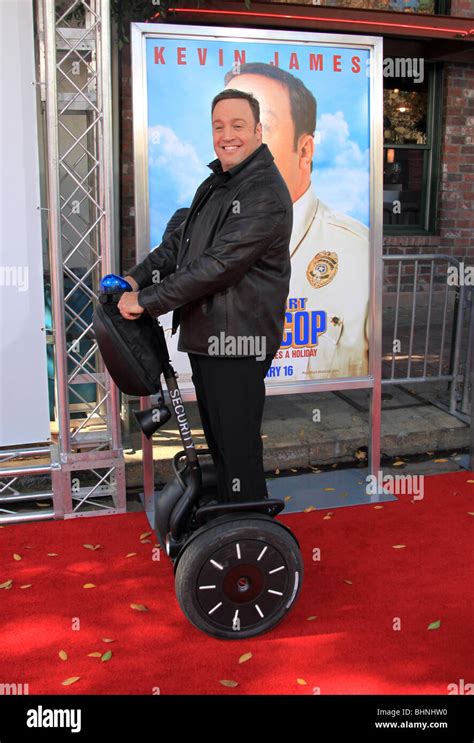 KEVIN JAMES PAUL BLART: MALL COP FILM PREMIERE LOS ANGELES CA USA 10 January 2009 Stock Photo ...