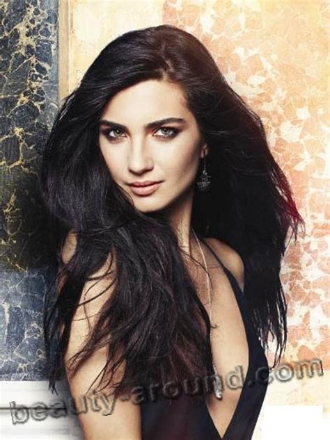 Tuba Buyukustun Turkish Actress 22 Photos