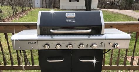 How to Clean Your Gas Grill: easy tips to get ready for summer