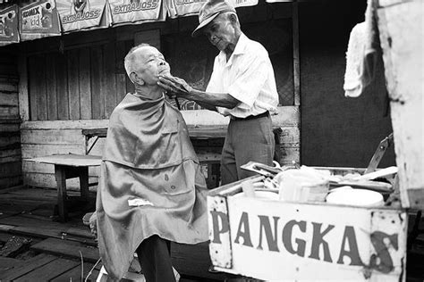 BANGGA SEJARAH: Sejarah Tukang Cukur Rambut di Indonesia & Identitas Orang Garut