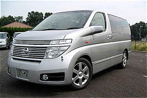 Ниссан Эльгранд (Nissan Elgrand) 2019 - где купить, фото салона, отзывы ...