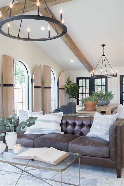 Joanna Gaines Farmhouse Style Living Room