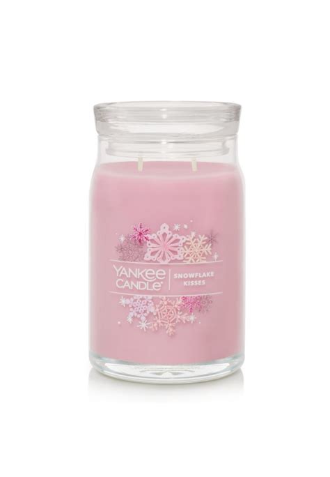 Buy Yankee Candle Snowflake Kisses Signature Large Jar Candle Online
