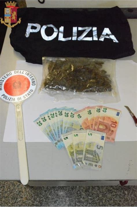 Spaccio Di Droga A Minori Tre Arresti In Calabria Ciavula