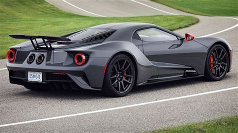 2019 Ford GT Adds Lightweight Carbon Series Gets 50 000 Price Bump