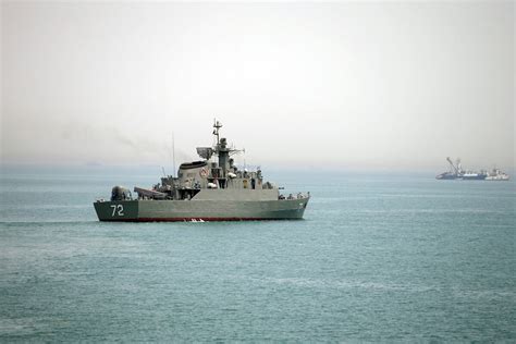 Iran Warships Escort Cargo Vessel Toward Yemen