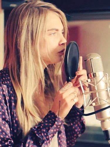 VIDEO - Cara Delevingne sings in music studio :: cara delevingne music news