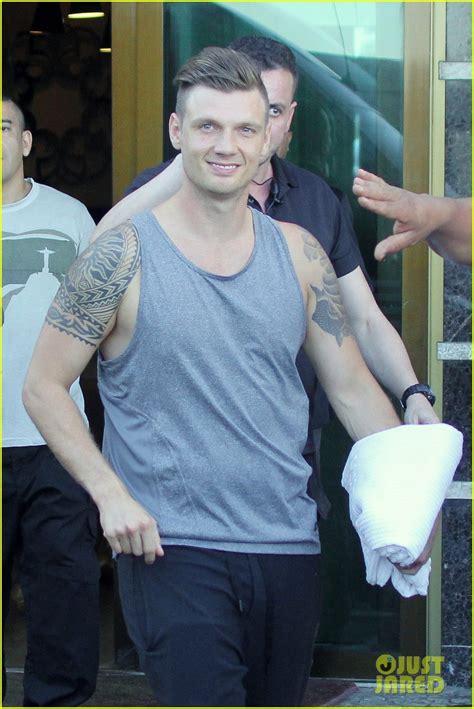 Nick Carter Literally Had An Audience At The Beach In Rio Photo 3389040 Backstreet Boys Nick