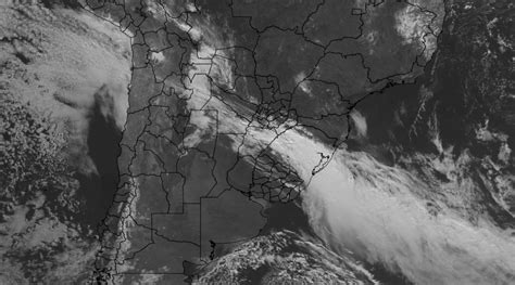 Frente Fria Avan A Chuva E Rajadas De Vento Forte